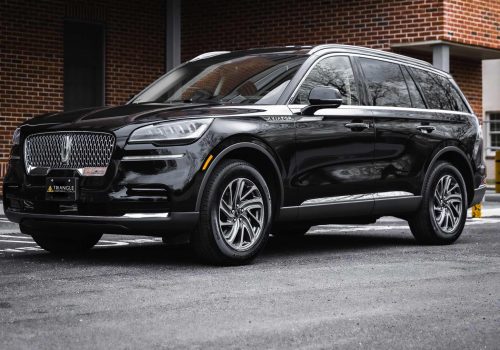 4 Lincoln Aviator limo